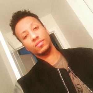 Meet your Posher, Dawit